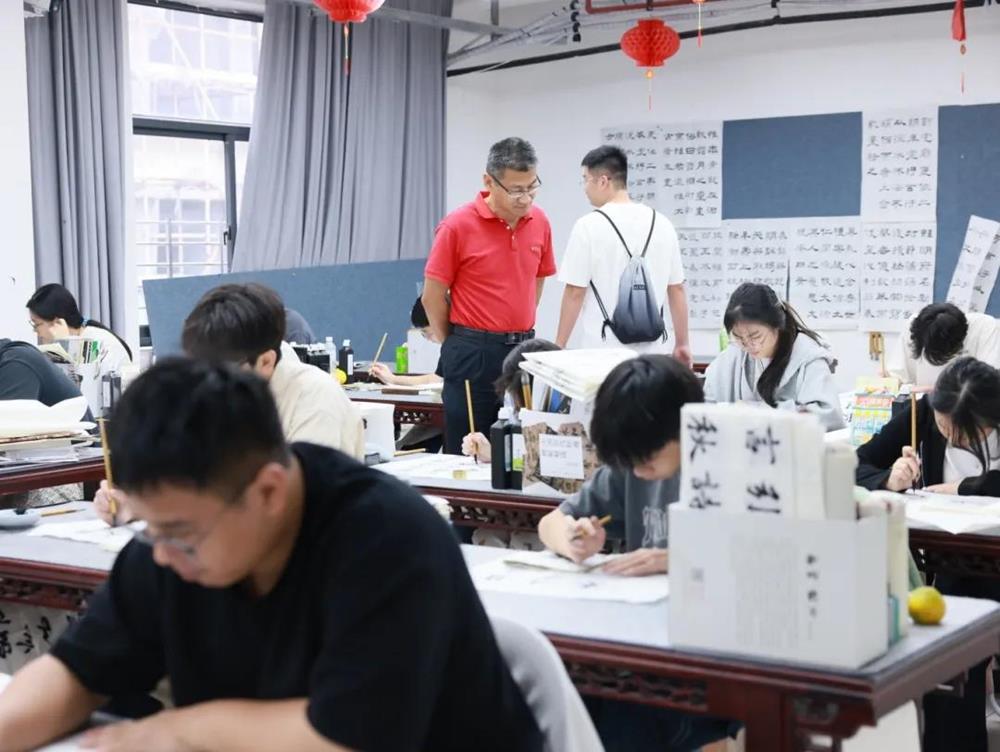 图片9.jpg 图片9.jpg